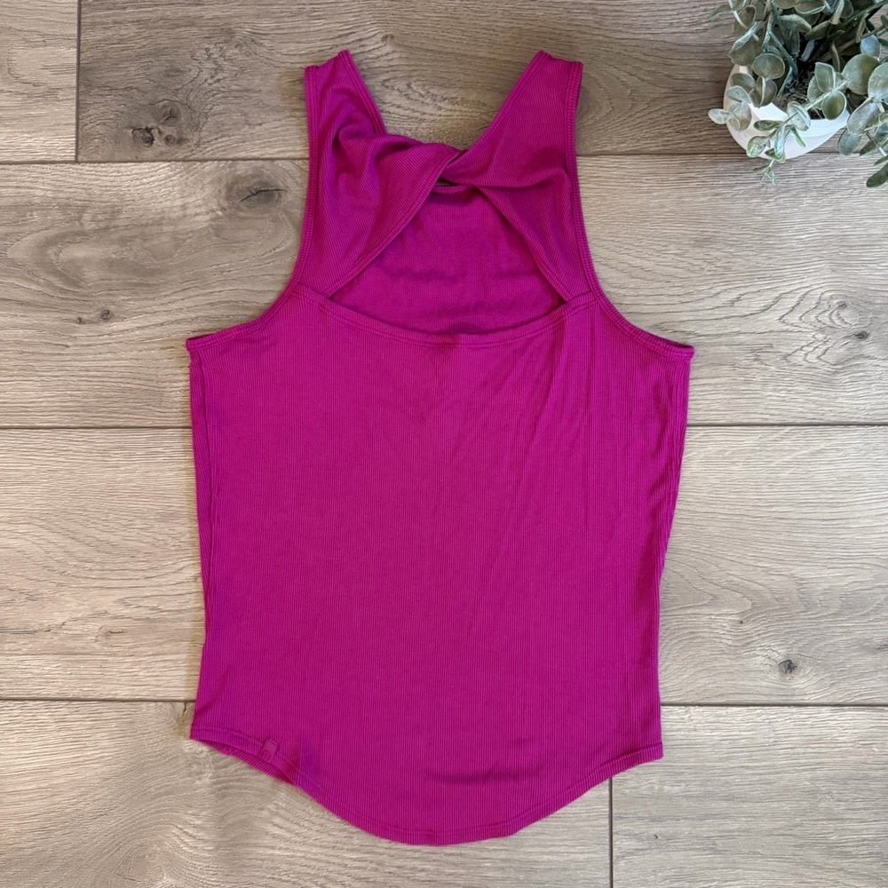Lululemon Modal Silk Twist-Back Yoga Tank Top Size 4 - Picture 5 of 6